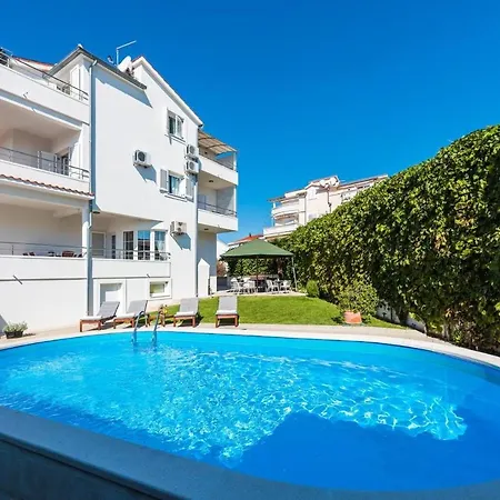 Apartment Arausa With Pool X Vodice